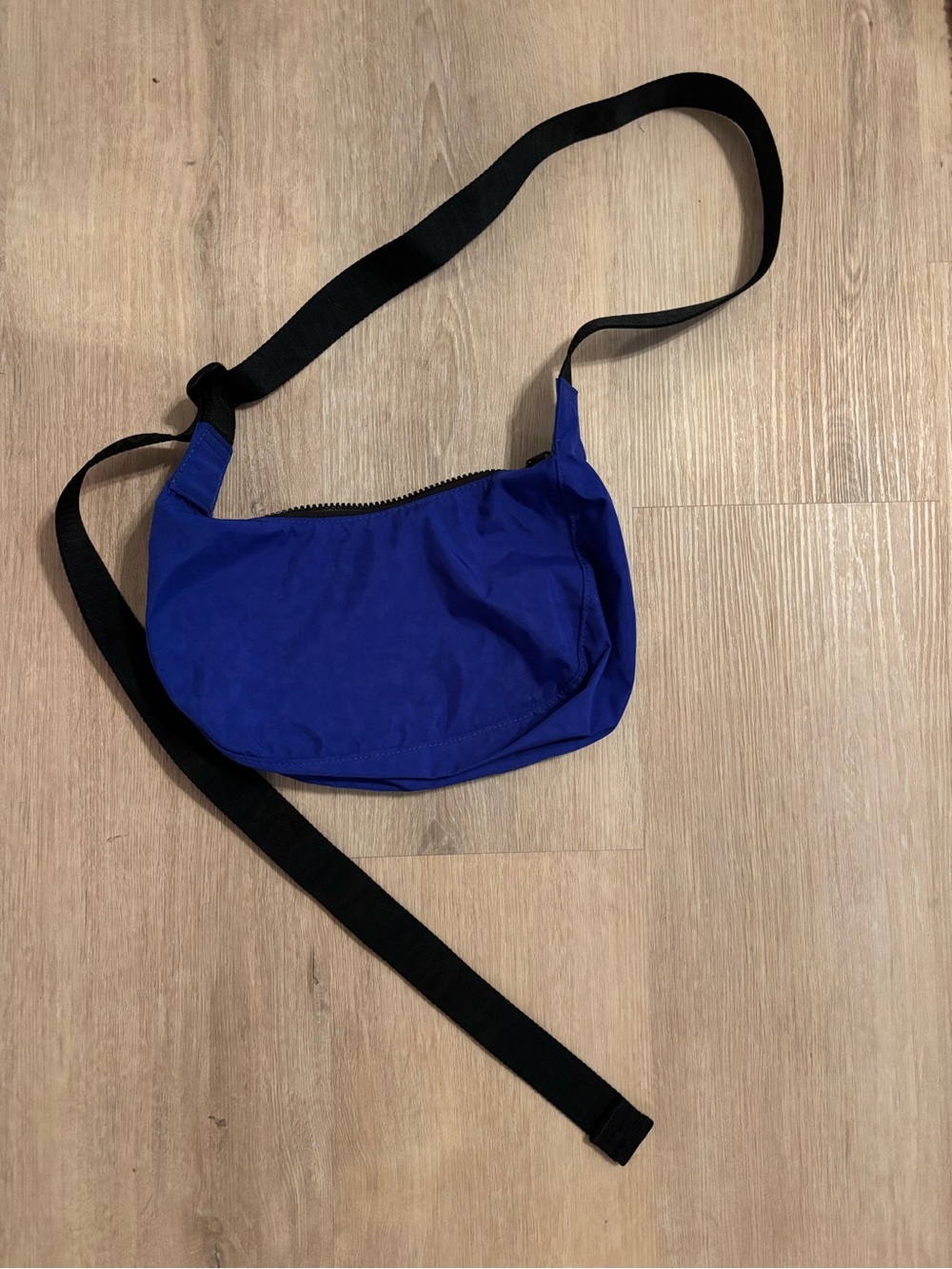 BAGGU Cobalt Blue Crossbody Bag with Black Strap